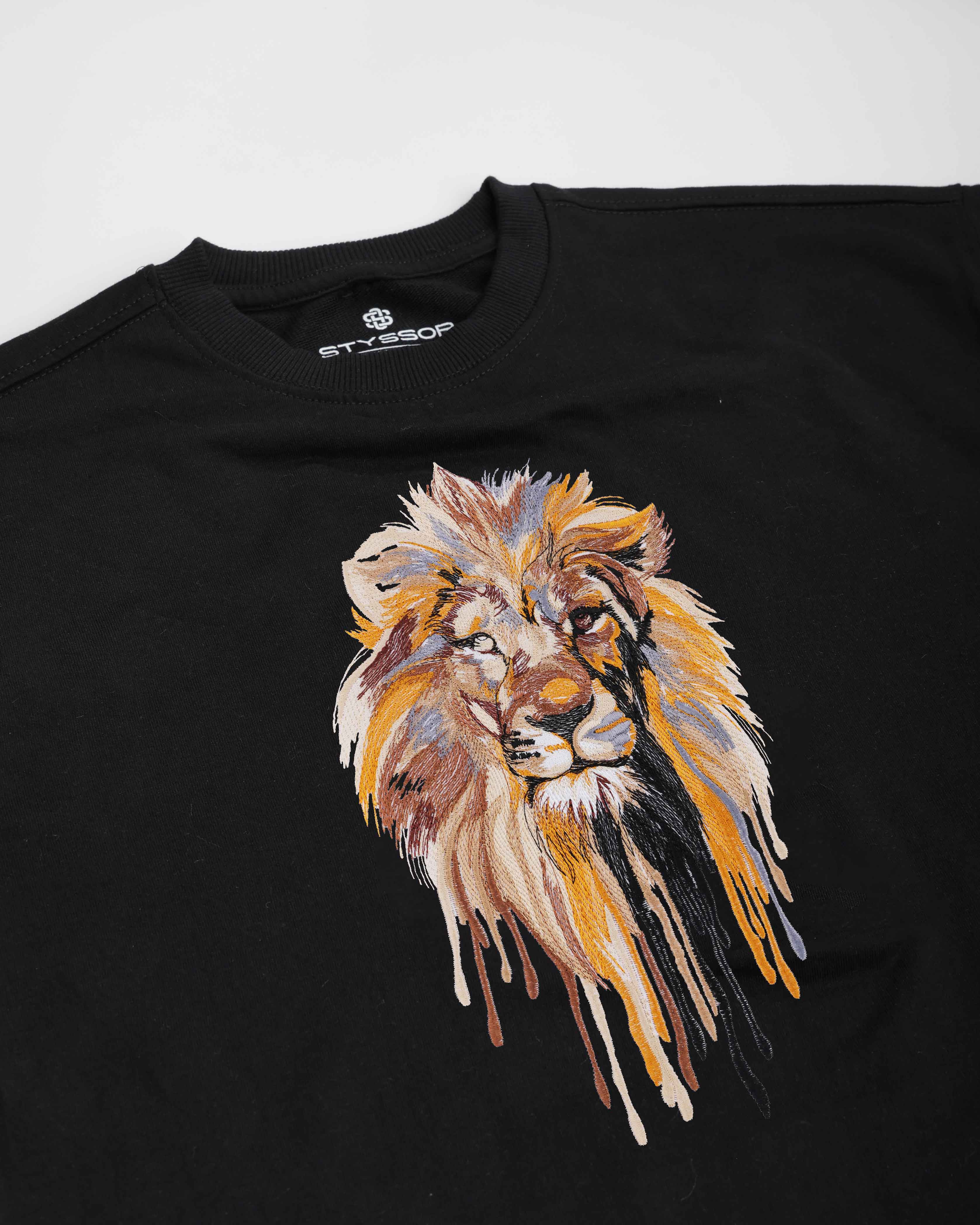 Lion Face Embroidery Black Oversized T-Shirt