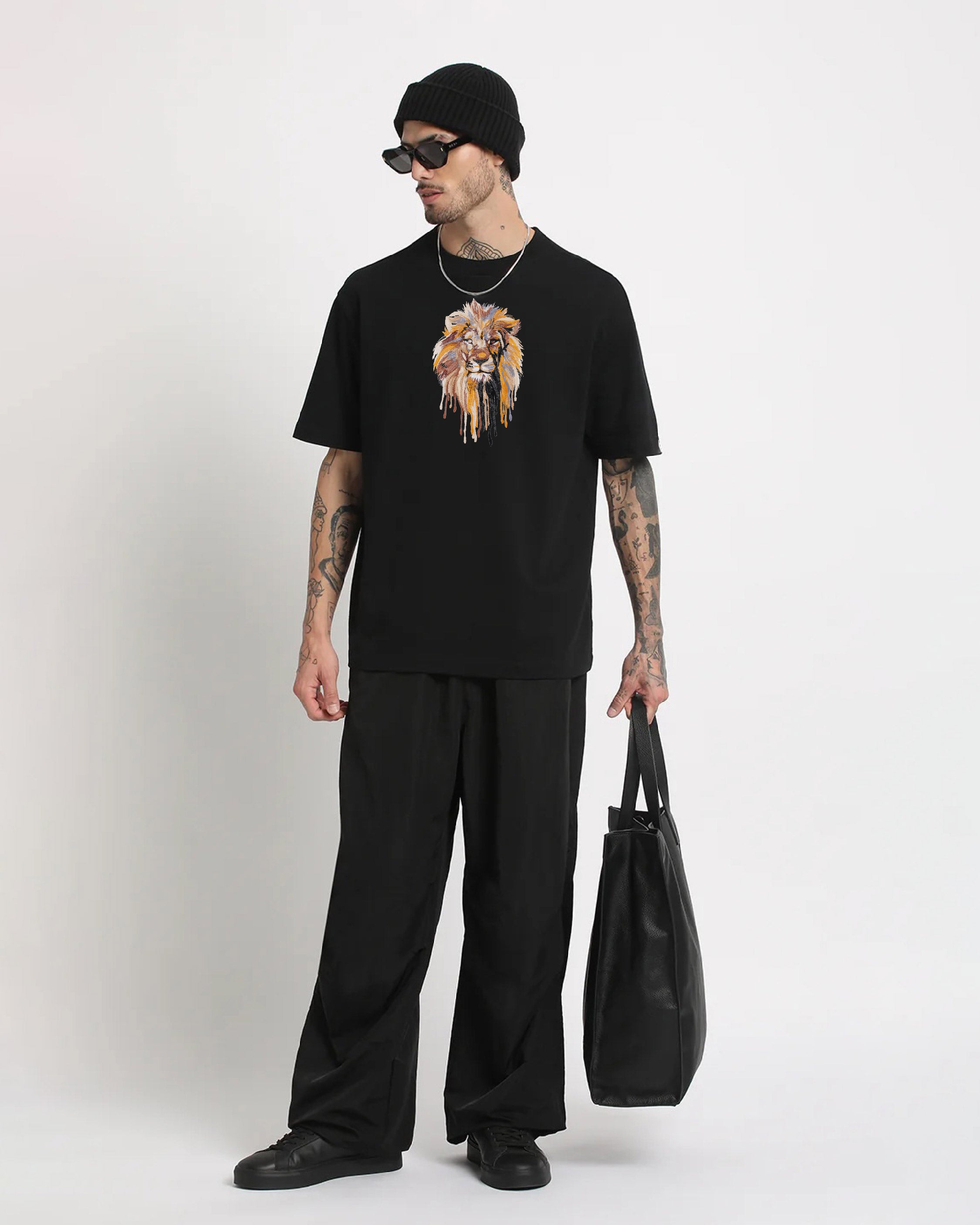 Lion Face Embroidery Black Oversized T-Shirt