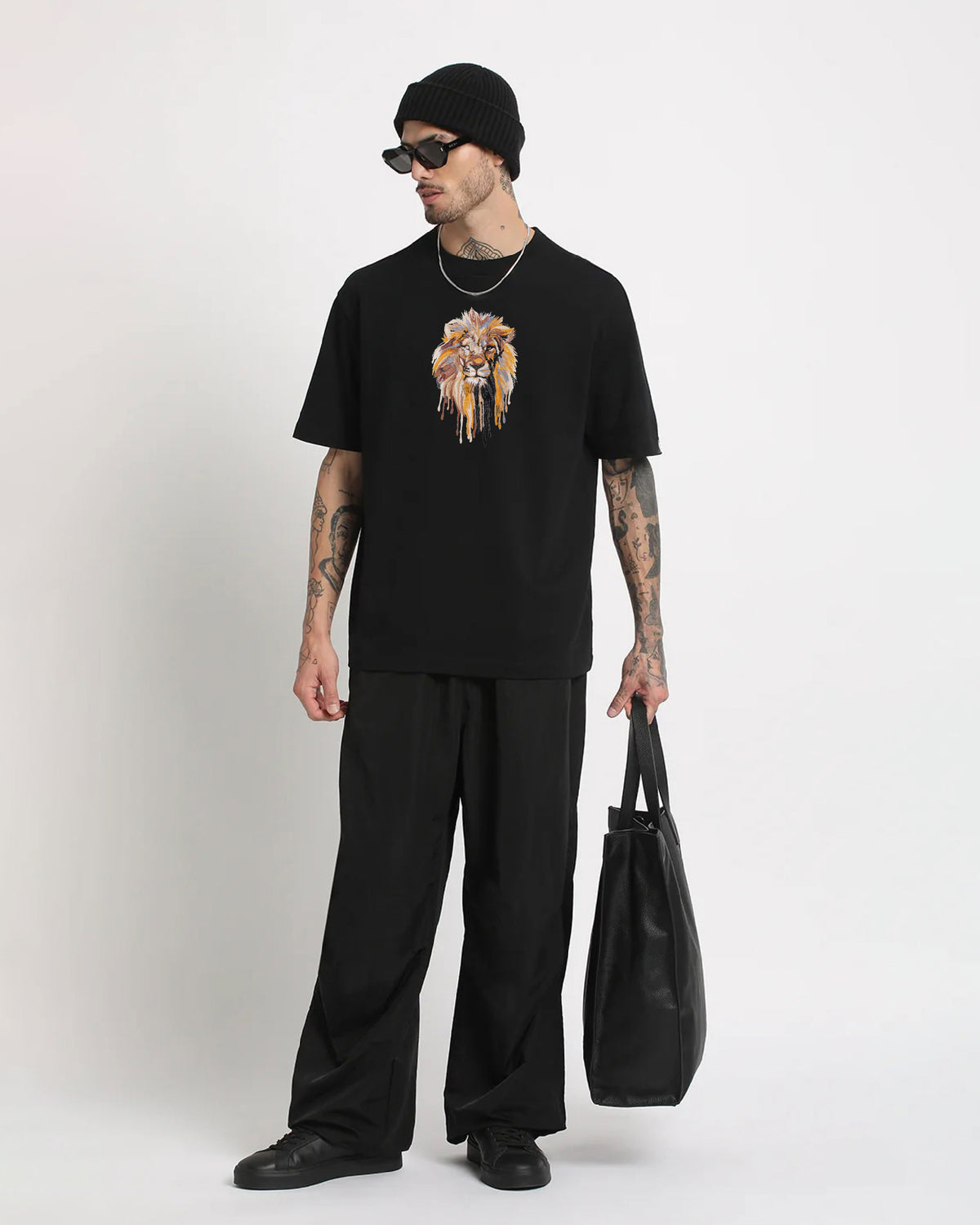 Lion Face Embroidery Black Oversized T-Shirt