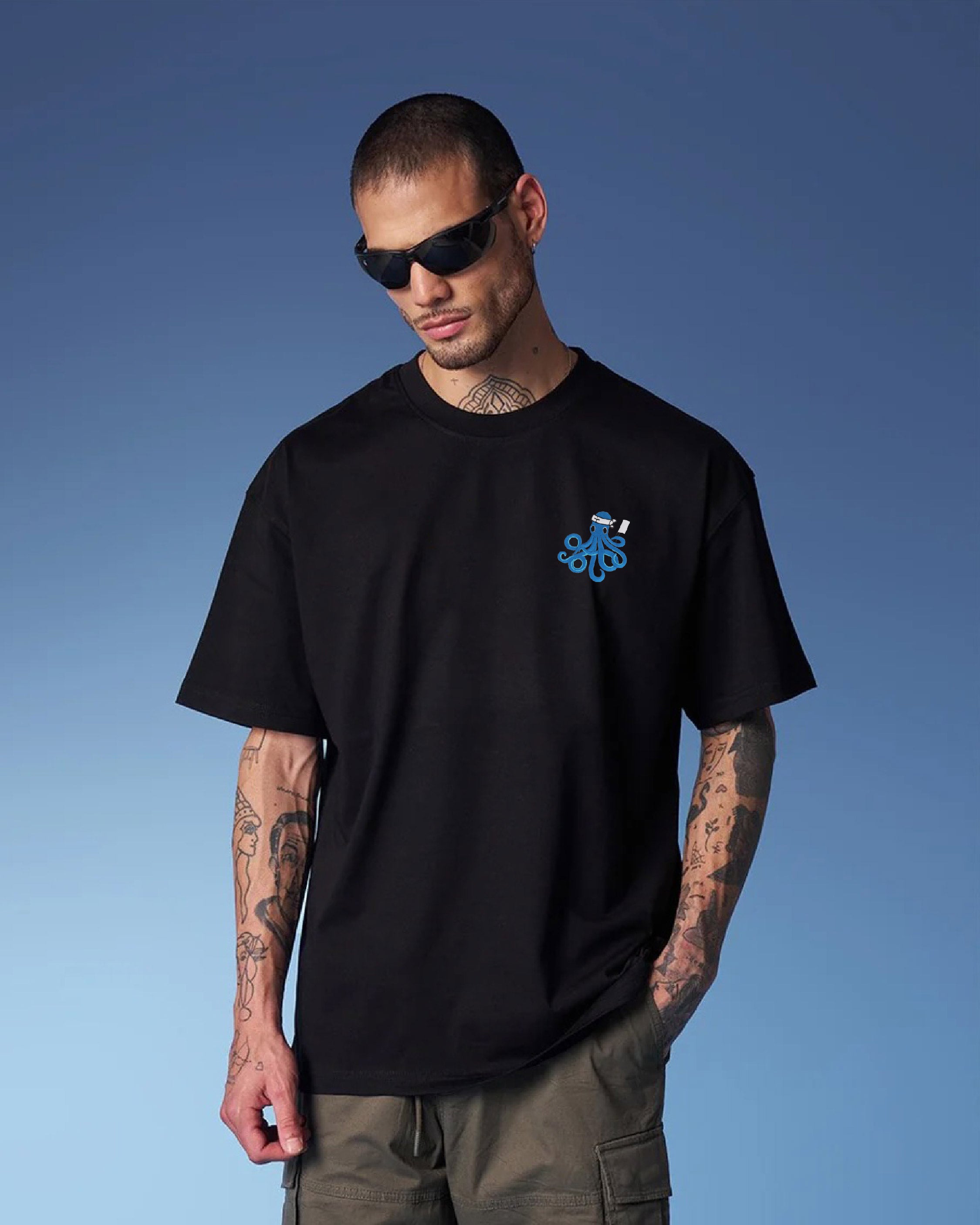 Octopus Wildlife Embroidery Black Oversized T-Shirt