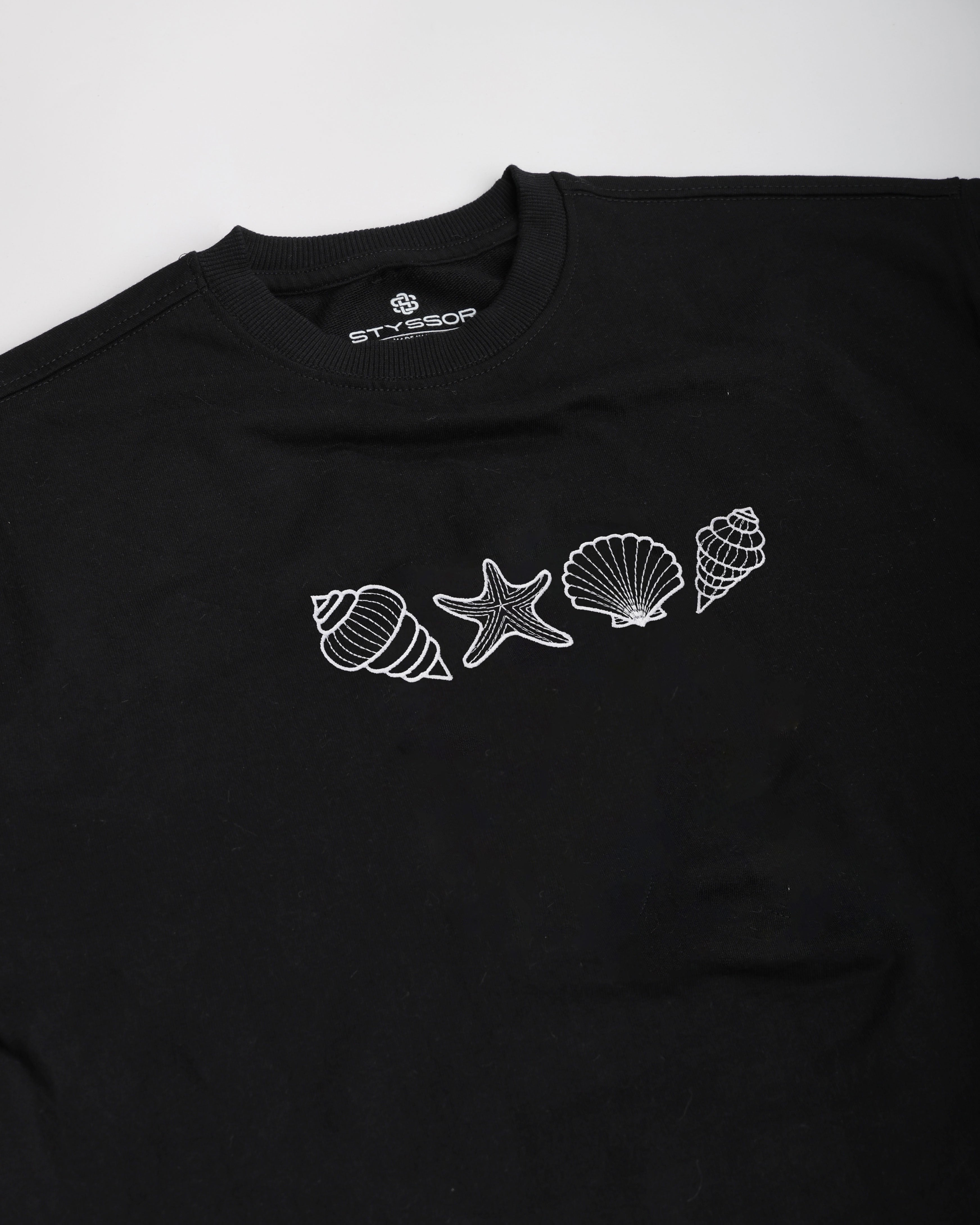 Seashell Embroidery Black Oversized T-Shirt 1