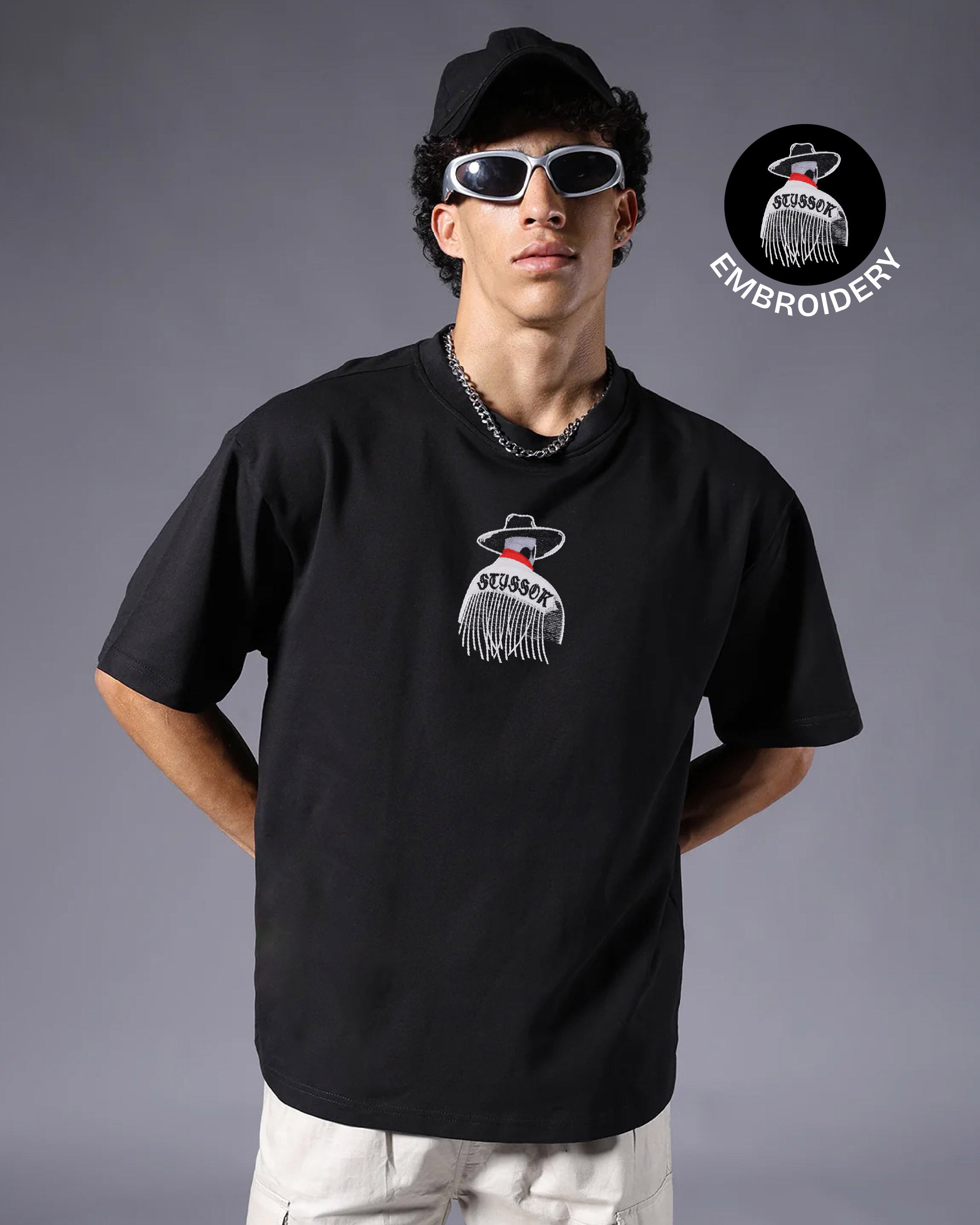 Wild West Cowboy Embroidery Black Oversized T-Shirt web