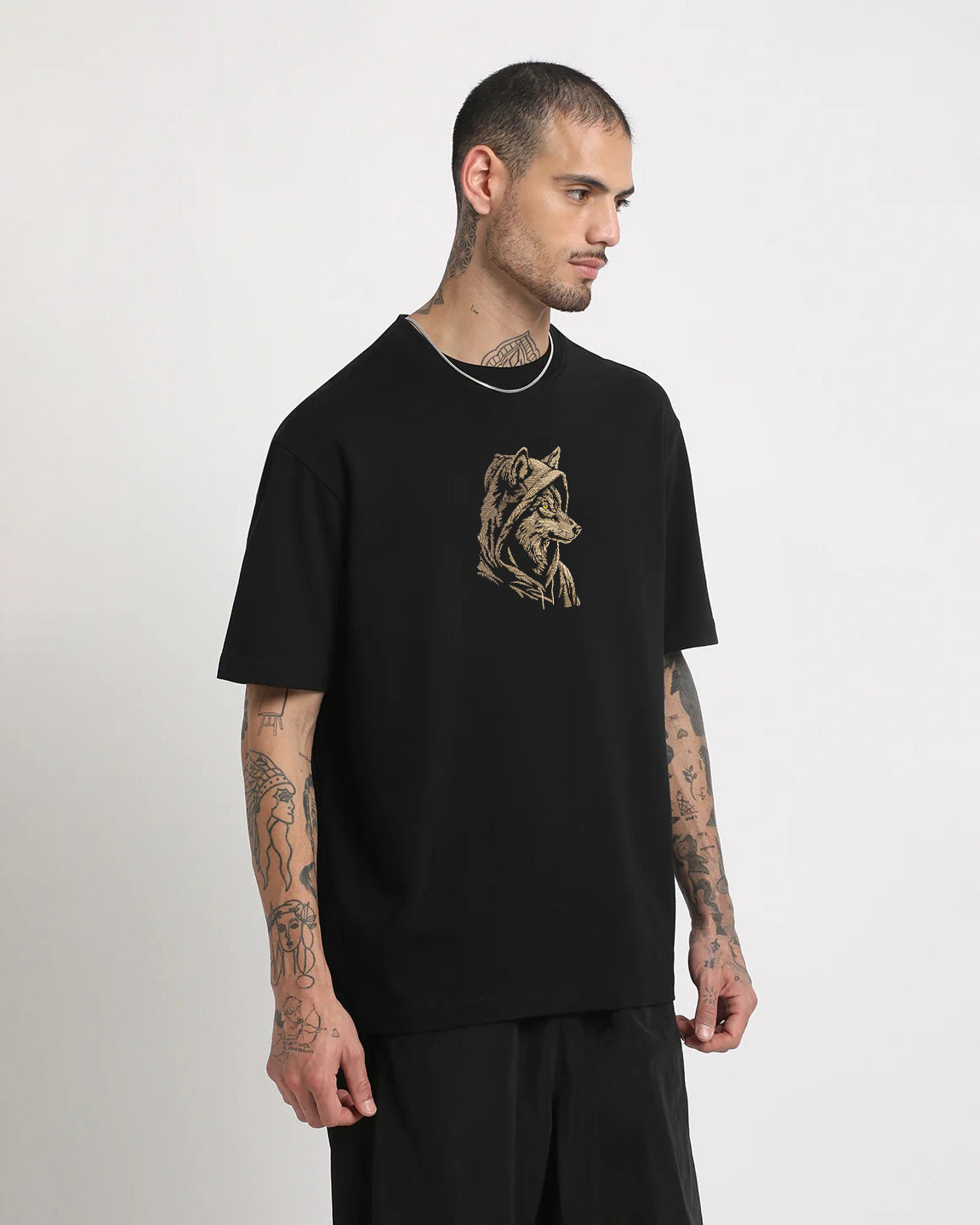 Wolf Embroidered Men Black Oversized T-Shirt