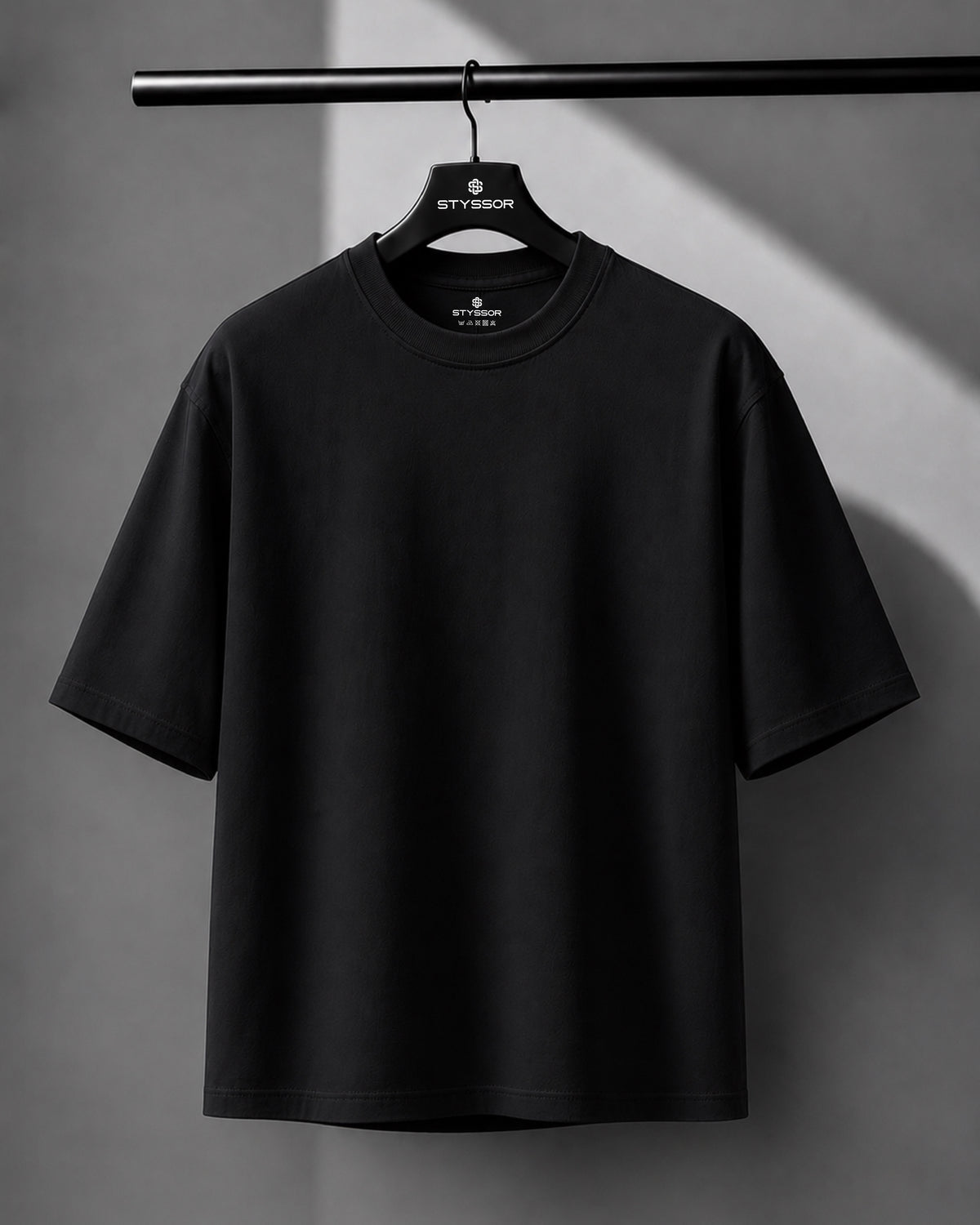 Black Oversized Round Neck T-shirt