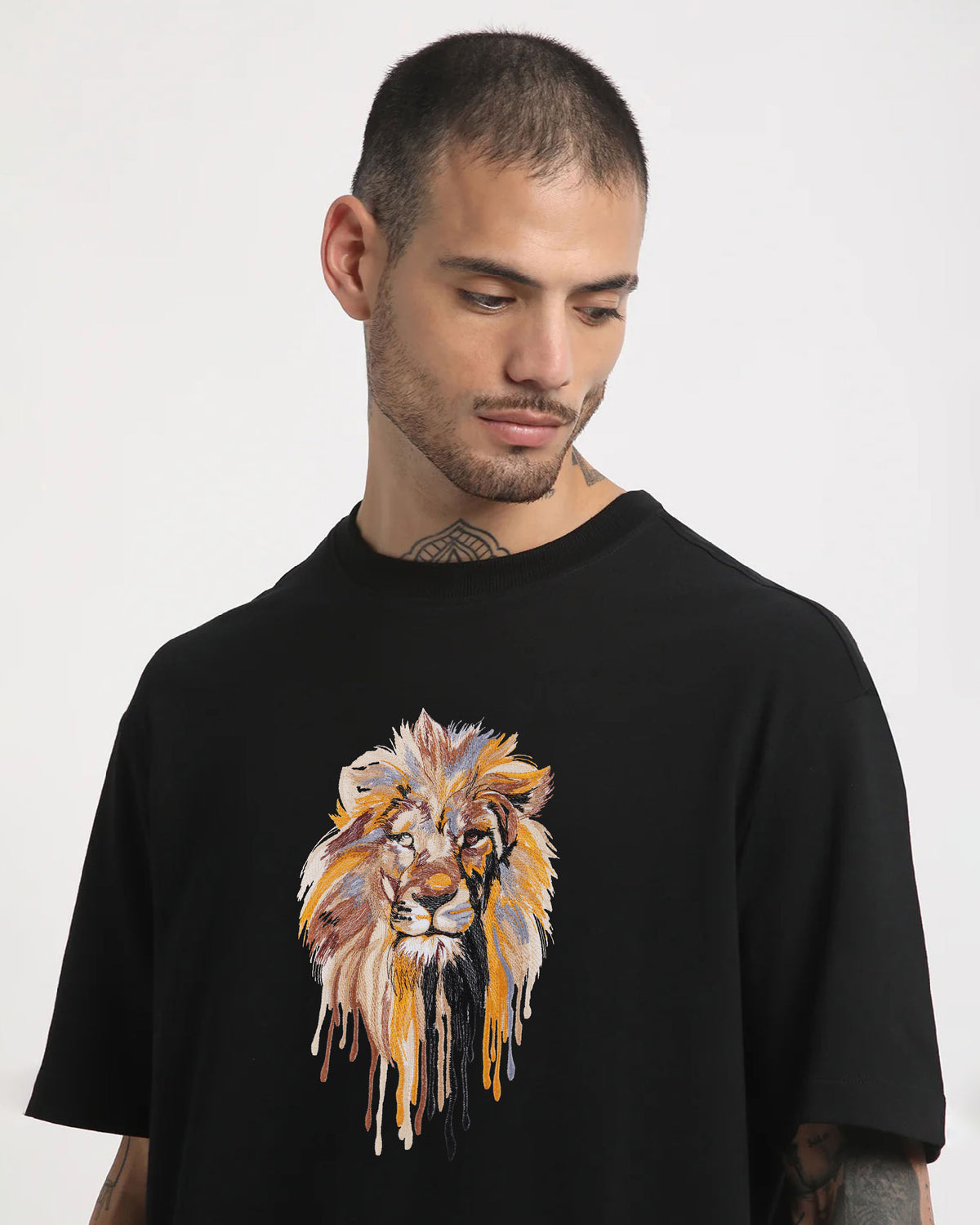 Lion Face Embroidery Black Oversized T-Shirt