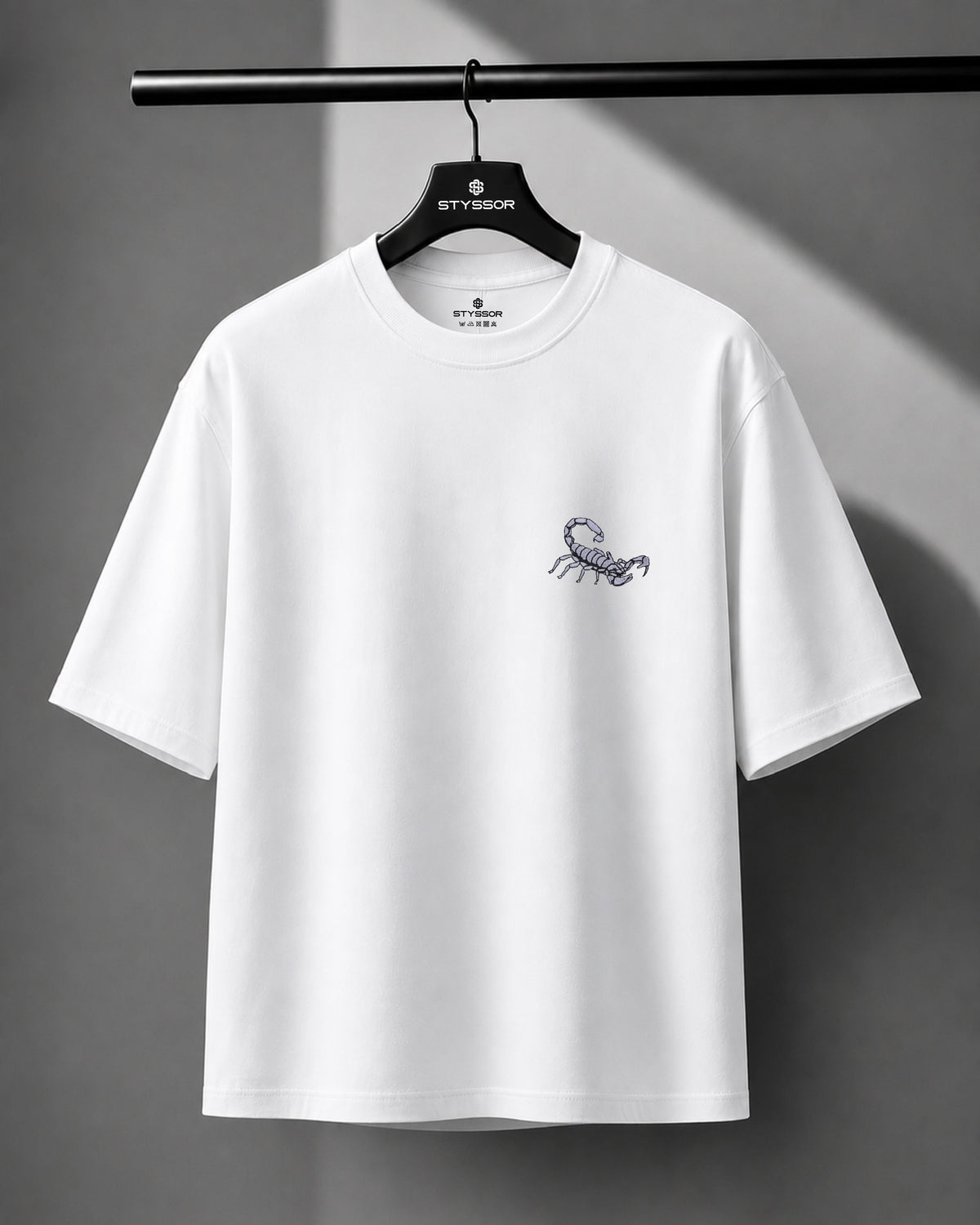 Scorpion Wildlife Embroidery Oversized T-Shirt