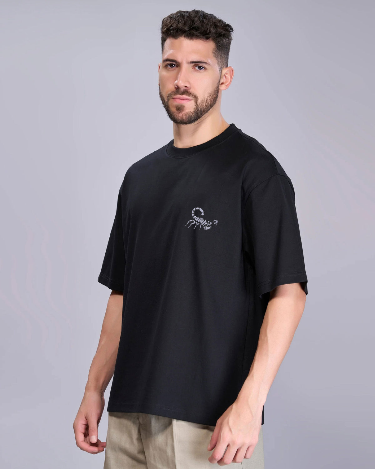 Scorpion Wildlife Embroidery Oversized T-Shirt